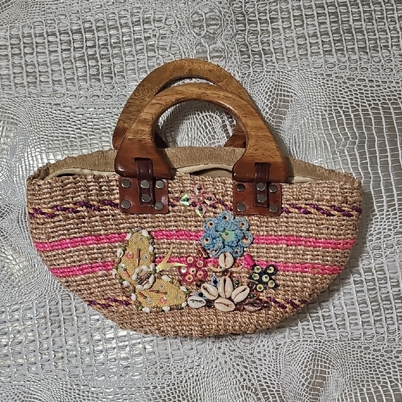 Handbags - Handcrafted Straw Tote with Wooden Handles